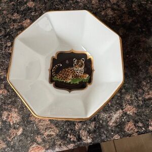 Jaguar Jungle 24 karat Elegant White and Gold Leopard Bowl